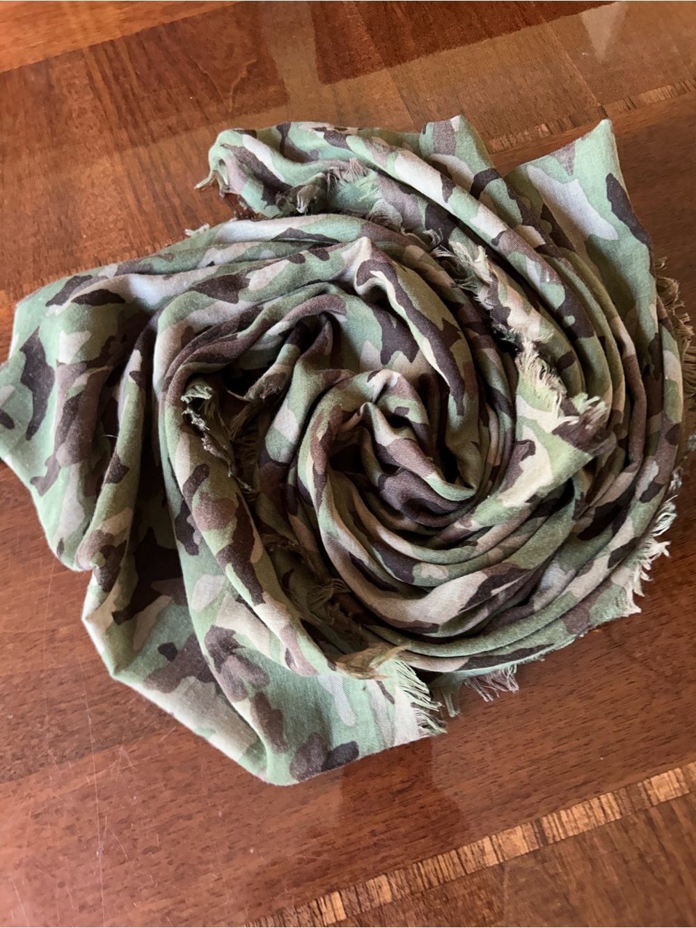 Maurices Camouflage Green Brown Wrap Scarf 20“ x 38“